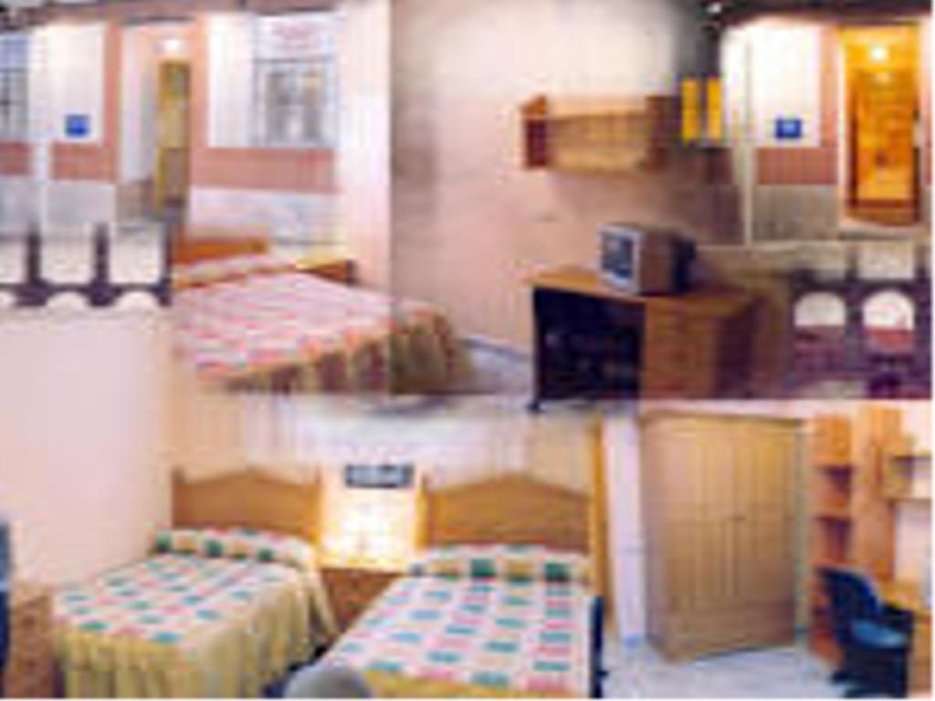 Hostal Vadama Segovia Zimmer foto